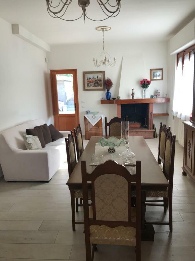Villa Ester 카마이오레 외부 사진