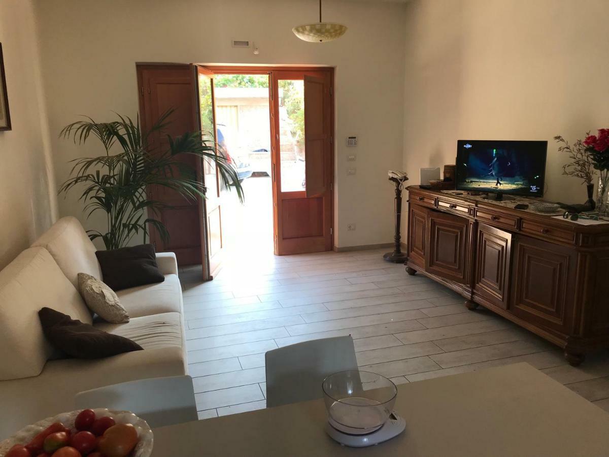 Villa Ester 카마이오레 외부 사진